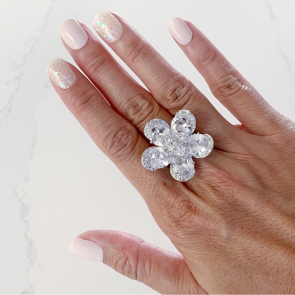 💍 Extraordinary High Shine Wild Rose Rhinestones Crystals Silver-tone Ri… - Picture 2 of 11